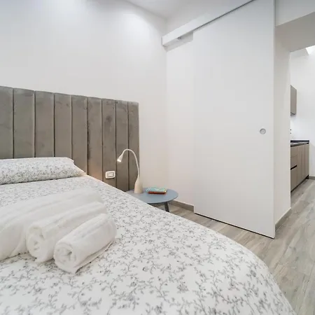 Guesthost - Elegant & Ortigia * Syracuse