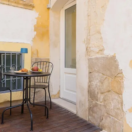 Guesthost - Elegant & Ortigia